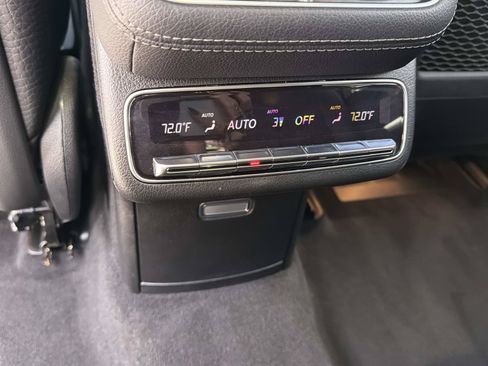 Certified 2023 Mercedes-Benz GLS 450 4MATIC image 15