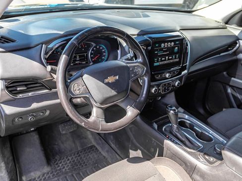 Used 2018 Chevrolet Traverse LT FWD image 8