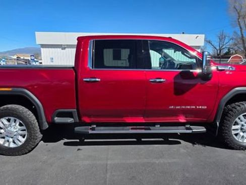 Used 2024 GMC Sierra 2500 SLT w/ SLT Premium Package image 6