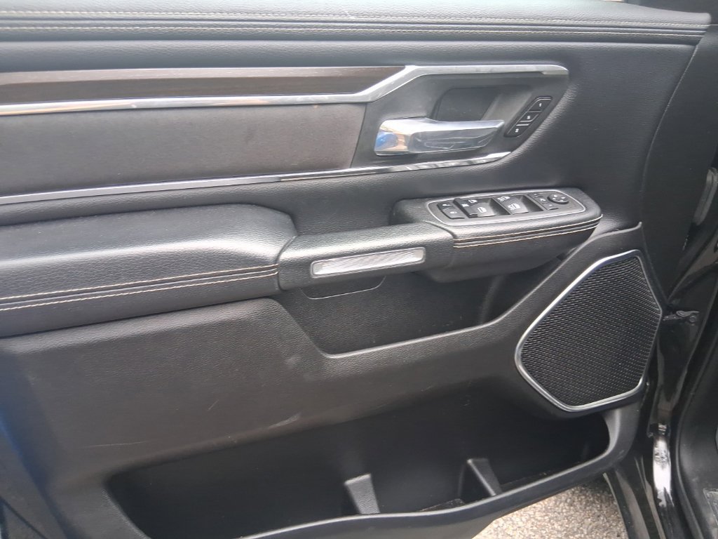 Used 2022 RAM 1500 Laramie AWD/4WD image 10