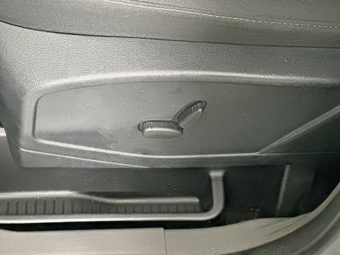 Used 2022 Ford Transit Connect XLT FWD image 21