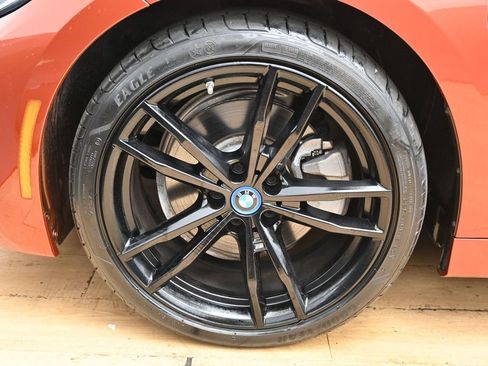 Used 2022 BMW 330e w/ M Sport Package RWD image 12