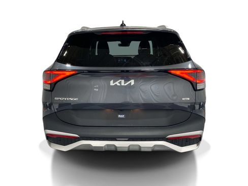 Used 2023 Kia Sportage EX AWD/4WD image 3