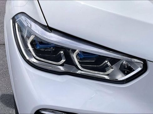 Used 2019 BMW X5 xDrive40i w/ M Sport Package AWD/4WD image 32