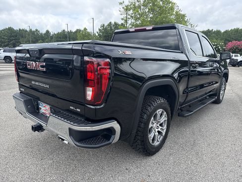 Used 2024 GMC Sierra 1500 SLE w/ X31 Off-Road Package AWD/4WD image 7