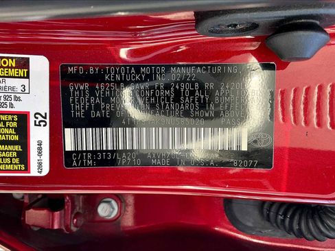 Used 2022 Toyota Camry XLE w/ Navigation Upgrade Package FWD image 33