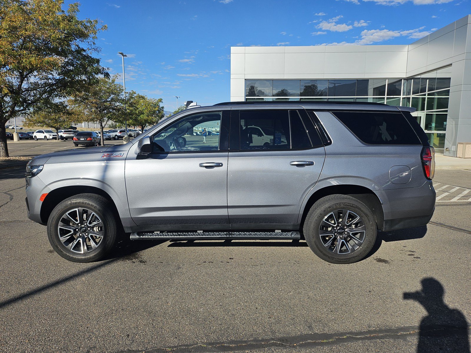 Used 2021 Chevrolet Tahoe Z71 w/ Rear Media and Nav Package AWD/4WD image 9