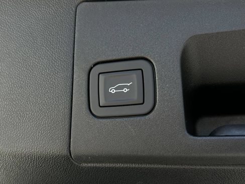 New 2026 Cadillac XT5 Premium Luxury w/ LPO, ONYX Package FWD image 22
