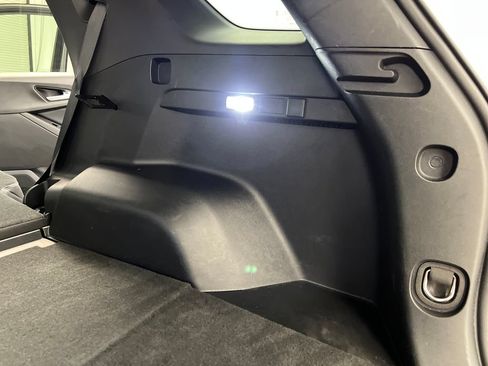 Used 2025 Chevrolet Equinox LT AWD/4WD image 38