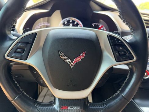 Used 2017 Chevrolet Corvette Z06 RWD image 13