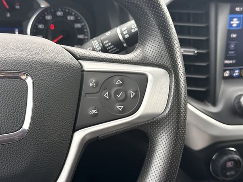 Used 2023 GMC Acadia SLE w/ Driver Convenience Package image 21