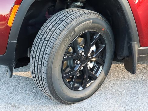 New 2026 Jeep Grand Cherokee Altitude RWD image 11