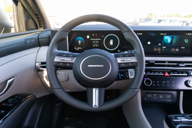 New 2026 Hyundai Tucson Limited AWD/4WD image 14