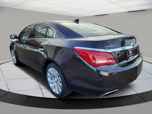 Used 2015 Buick LaCrosse Premium image 3