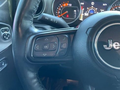 Used 2021 Jeep Wrangler Unlimited Sport AWD/4WD image 13
