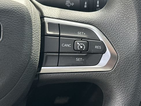 Used 2023 Jeep Compass Sport AWD/4WD image 25