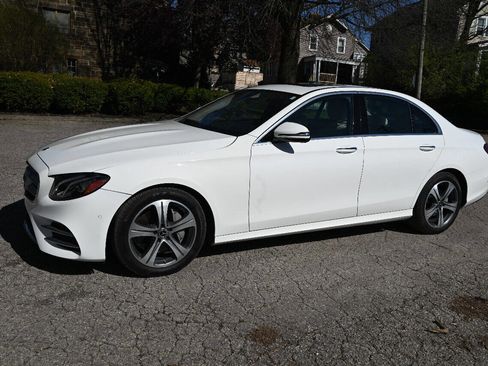 Used 2017 Mercedes-Benz E 300 image 8