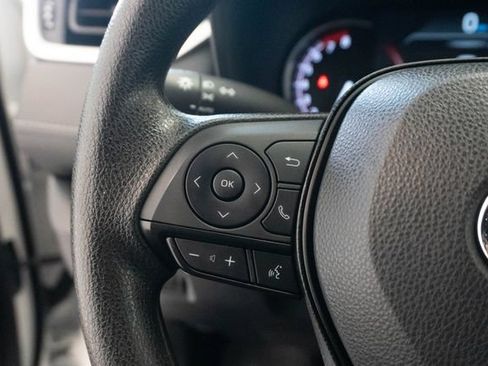 Used 2023 Toyota RAV4 XLE AWD/4WD image 11