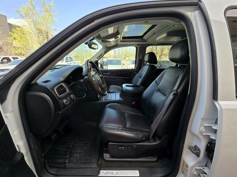 Used 2013 GMC Sierra 3500 Denali image 26