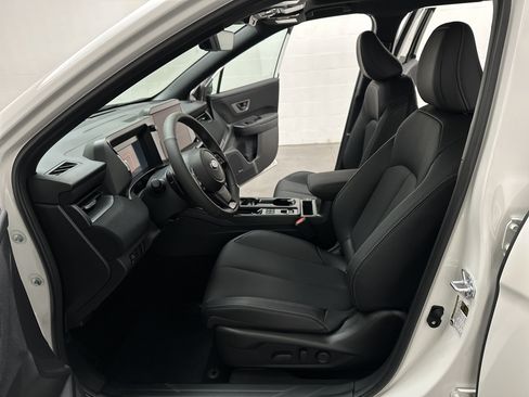 New 2026 Subaru Outback Limited AWD/4WD image 14