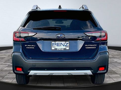 Used 2023 Subaru Outback Touring XT AWD/4WD image 5