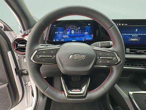 Used 2025 Chevrolet Equinox RS w/ Safety and Technology Package AWD/4WD image 15