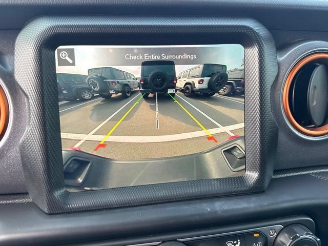 Used 2022 Jeep Gladiator Mojave w/ Cold Weather Group AWD/4WD image 20