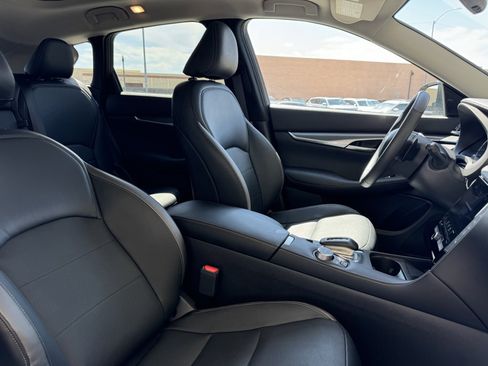 Used 2023 INFINITI QX50 Luxe image 42