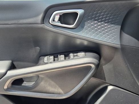 Used 2020 Kia Soul GT-Line FWD image 21