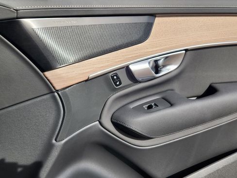 New 2026 Volvo XC90 B6 Plus w/ Protection Package image 22