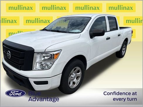 Used 2022 Nissan Titan S w/ S Utility Package RWD image 2