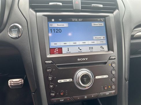 Used 2017 Ford Fusion Titanium FWD image 20