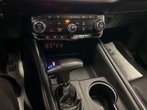 Used 2023 Dodge Durango GT image 31