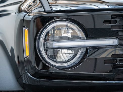 Certified 2025 Ford Bronco Outer Banks AWD/4WD image 12