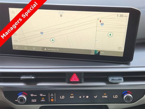 New 2025 Kia Sorento S image 12