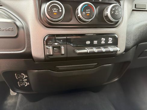 Used 2022 RAM 3500 Big Horn w/ Level A Equipment Group AWD/4WD image 14