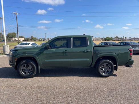 Certified 2026 Nissan Frontier SV w/ Tow Package AWD/4WD image 4