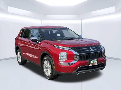 Used 2022 Mitsubishi Outlander ES AWD/4WD image 3