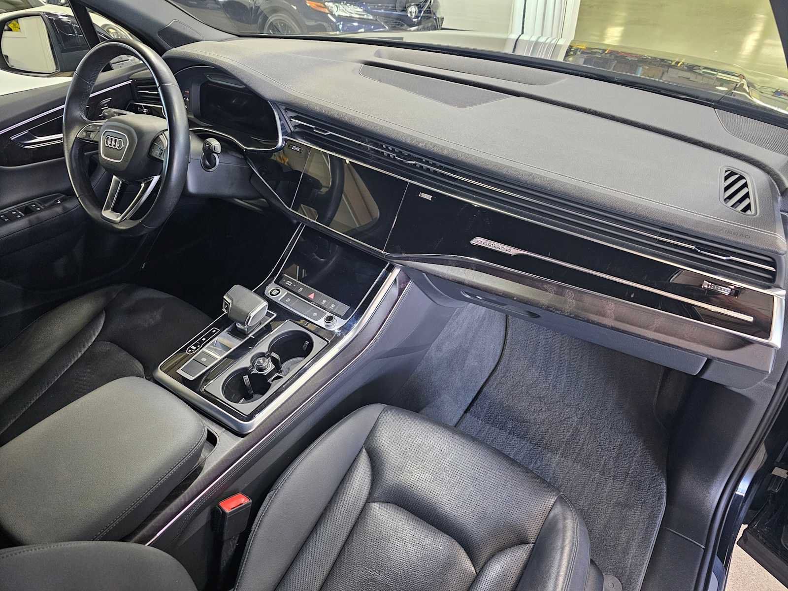 Used 2023 Audi Q7 2.0T Premium Plus w/ Premium Plus Package AWD/4WD image 11