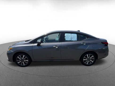 Used 2025 Nissan Versa SV FWD image 9