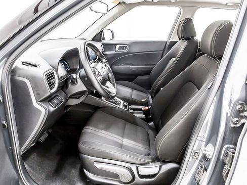 Used 2023 Hyundai Venue SEL FWD image 26