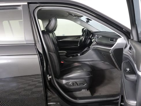 Used 2021 Jeep Grand Cherokee L Limited AWD/4WD image 30