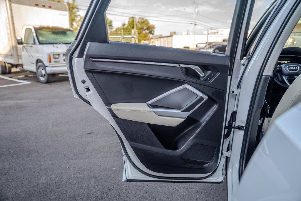 Used 2019 Audi Q3 2.0T Premium Plus AWD/4WD image 17
