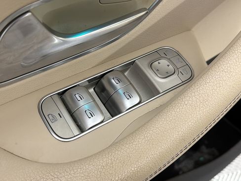 Used 2020 Mercedes-Benz GLS 450 4MATIC image 13