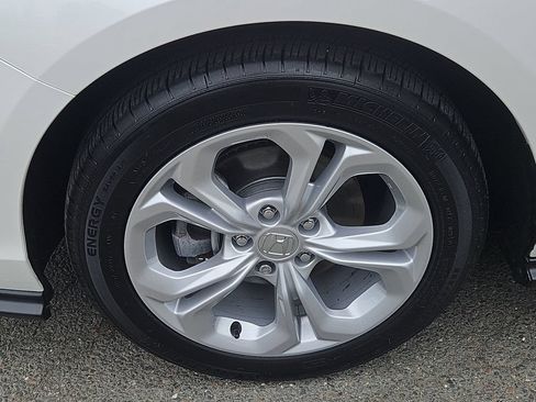 Used 2025 Honda Accord LX image 7