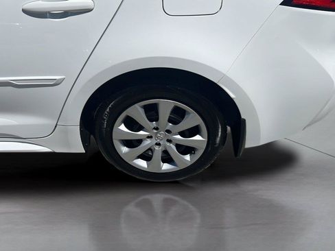 Used 2022 Toyota Corolla LE FWD image 23