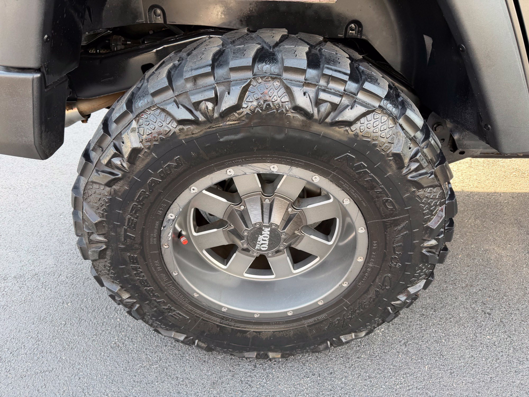 Used 2017 Jeep Wrangler Unlimited Sport AWD/4WD image 9