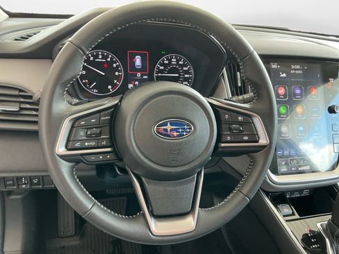 Used 2025 Subaru Outback Premium w/ Popular Package #1A image 13