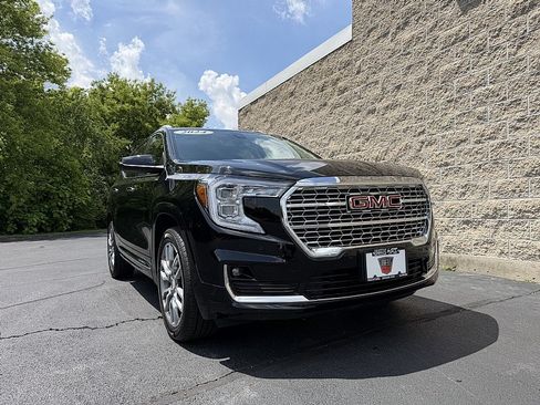Used 2024 GMC Terrain Denali w/ LPO, Cargo Package AWD/4WD image 1