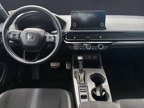 Used 2023 Honda Civic Sport image 10